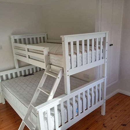 Large 4Bed Available Long-Term In Letterkenny Exterior foto