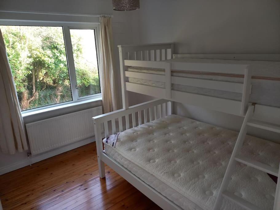 Large 4Bed Available Long-Term In Letterkenny Exterior foto